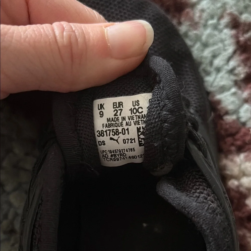 Puma Kids All-Black Knit pull on Sneakers - Picture 2 of 4